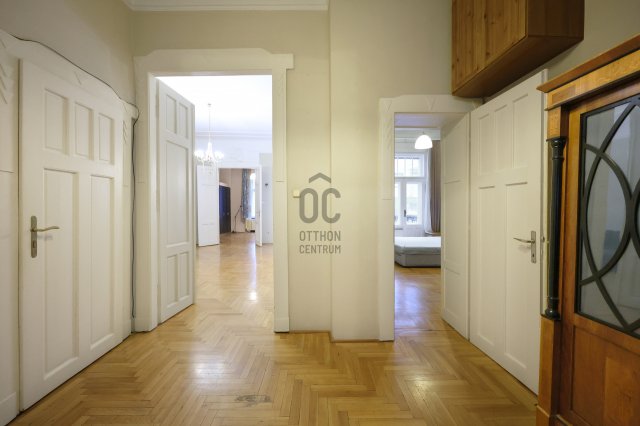 Eladó téglalakás, Budapesten, VI. kerületben 175.9 M Ft