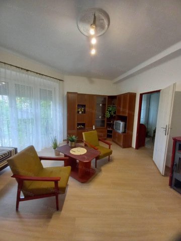 Eladó téglalakás, Oroszlányban 31.9 M Ft, 1+1 szobás