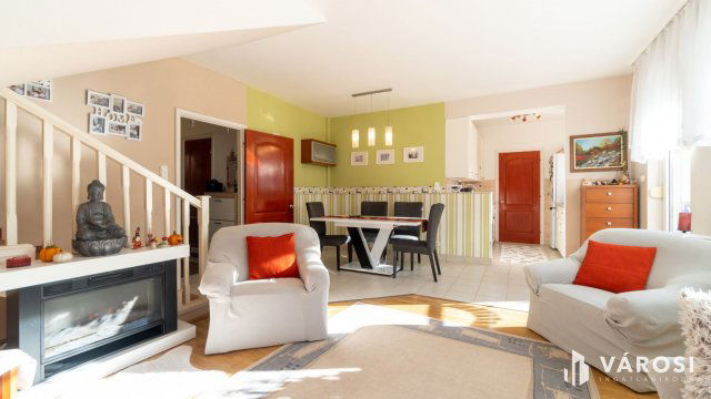 Eladó sorház, Siófokon 99.5 M Ft, 4+2 szobás