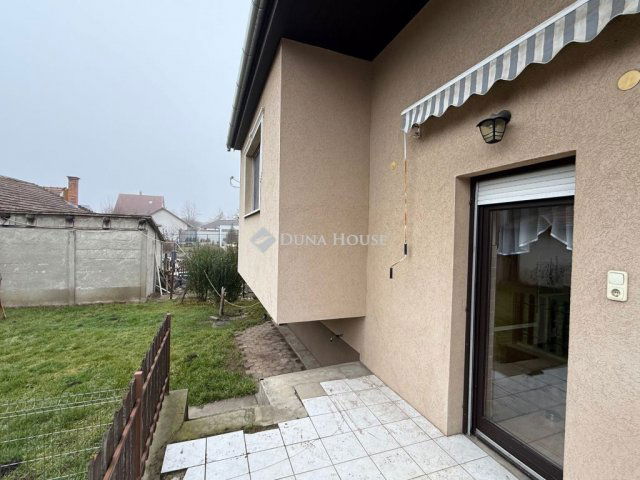 Eladó családi ház, Kecskeméten 94.9 M Ft, 5 szobás