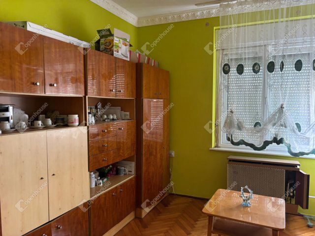Eladó családi ház, Jászladányon 15.99 M Ft, 3 szobás
