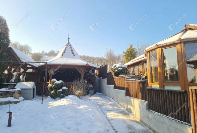 Eladó családi ház, Győrújbaráton 129 M Ft, 4 szobás