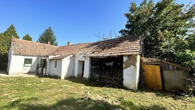 Eladó családi ház, Adorjánházán 4 M Ft, 2 szobás