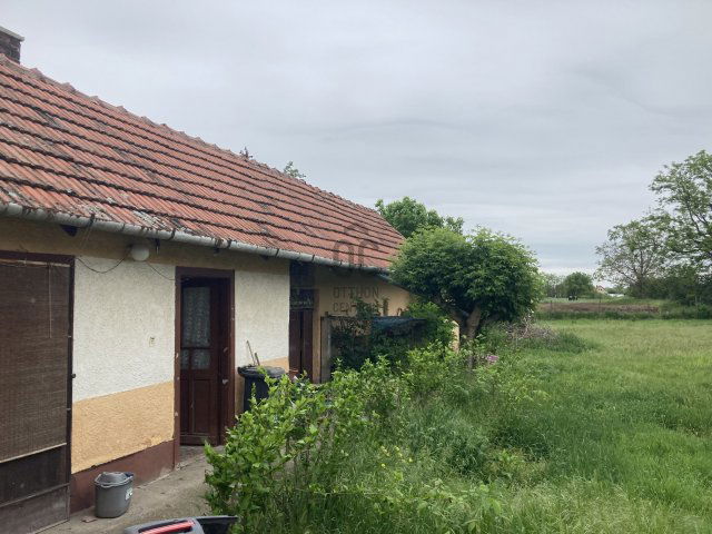 Eladó családi ház, Kunszálláson 25.9 M Ft, 2 szobás