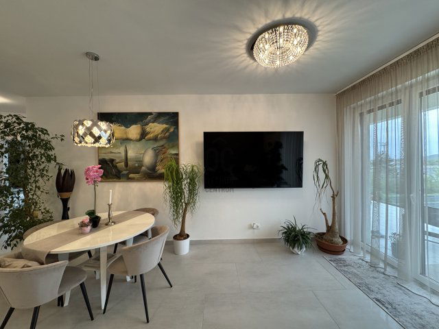 Eladó téglalakás, Törökbálinton 169.9 M Ft, 3 szobás