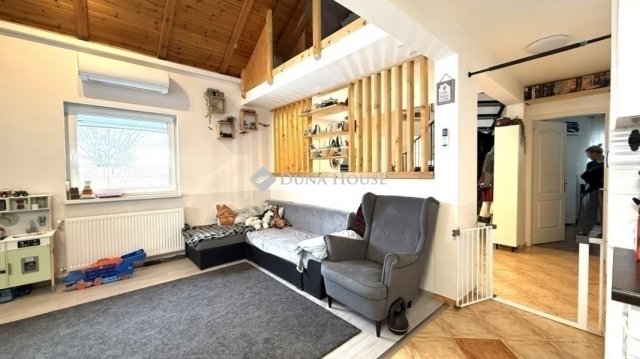 Eladó téglalakás, Gyömrőn 92 M Ft, 4 szobás