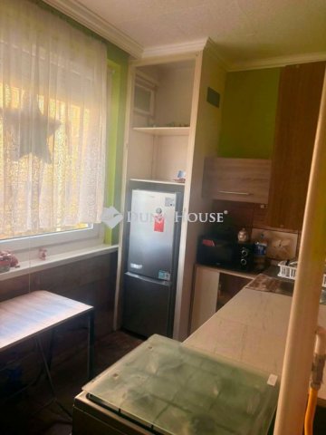 Eladó panellakás, Győrött 52.9 M Ft, 2 szobás