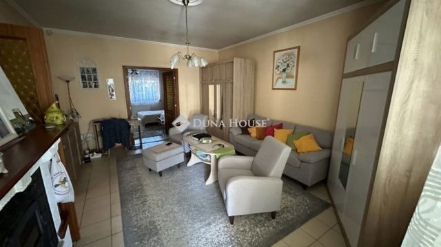 Eladó családi ház, Kistarcsán 125 M Ft, 5 szobás