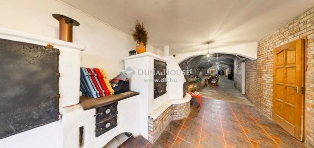 Eladó üzlethelyiség, Egerben 169.99 M Ft / költözzbe.hu