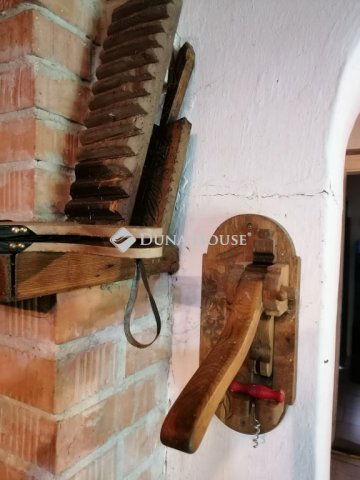 Eladó családi ház, Bicskén 19 M Ft, 2 szobás