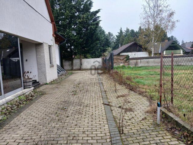 Eladó ipari ingatlan, Gödöllőn 390 M Ft / költözzbe.hu