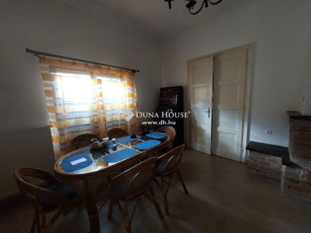 Eladó családi ház, Gödön 159 M Ft, 3 szobás