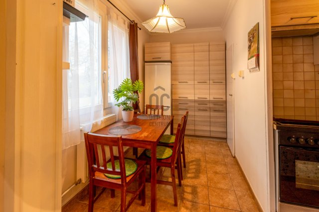 Eladó panellakás, Székesfehérvárott 57 M Ft, 4 szobás