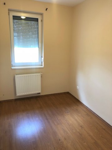 Kiadó téglalakás, albérlet, Pécsett, Árnyas liget, 3 szobás