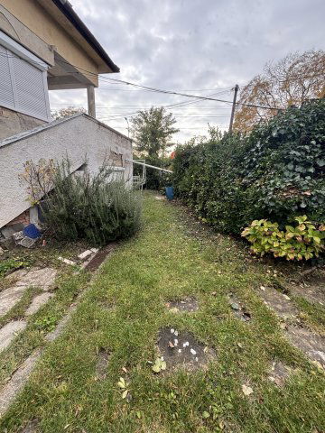 Eladó téglalakás, Szombathelyen 49.9 M Ft, 6 szobás