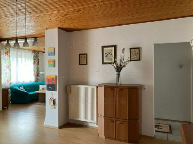 Eladó téglalakás, Balatonszárszón 57 M Ft, 4 szobás