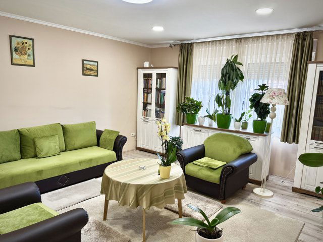 Eladó családi ház, Pécsett 199 M Ft, 4 szobás