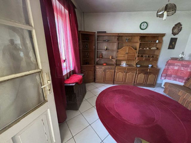 Eladó családi ház, Lovasberényben 28 M Ft, 11 szobás