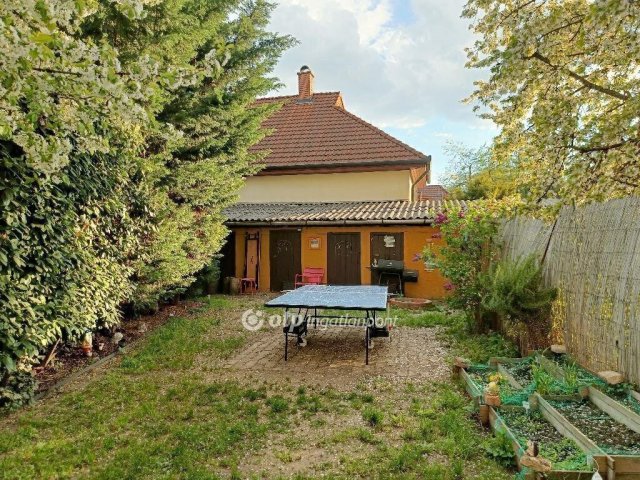 Eladó téglalakás, Budapesten, XV. kerületben 79.9 M Ft
