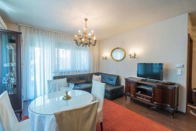 Eladó téglalakás, Siófokon 120 M Ft, 3 szobás