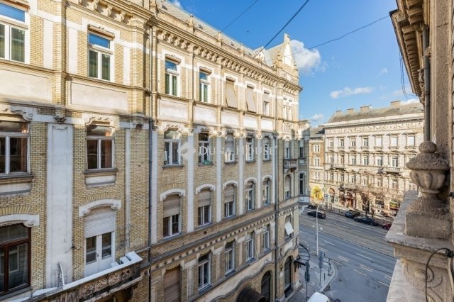 Eladó téglalakás, Budapesten, VIII. kerületben 114.9 M Ft