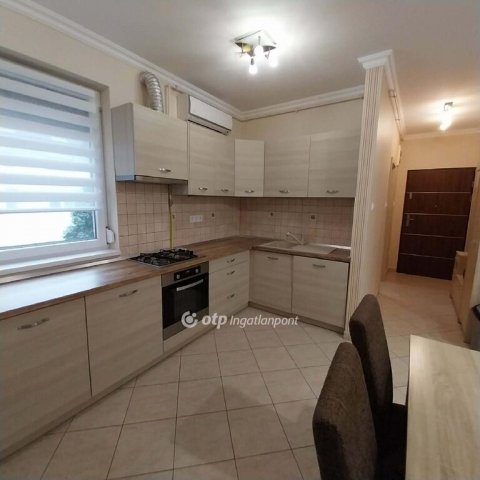 Kiadó téglalakás, albérlet, Nyíregyházán 170 E Ft / hó