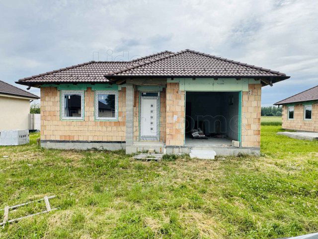 Eladó családi ház, Győrladaméren 93 M Ft / költözzbe.hu