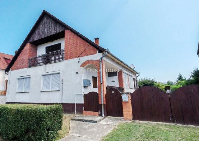 Eladó családi ház, Berzencén 33.5 M Ft, 6 szobás