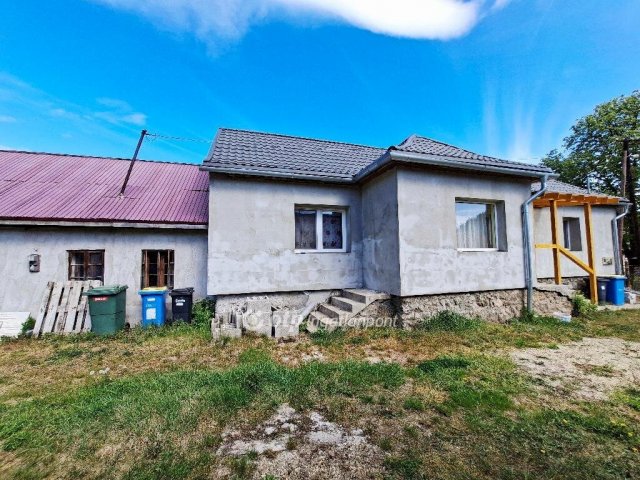 Eladó családi ház, Nekézsenyen 19.99 M Ft, 2 szobás