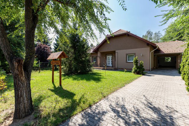 Eladó családi ház, Szatymazon 150 M Ft, 4 szobás