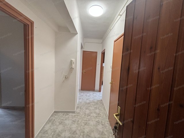 Eladó téglalakás, Kisvárdán 35 M Ft, 2 szobás