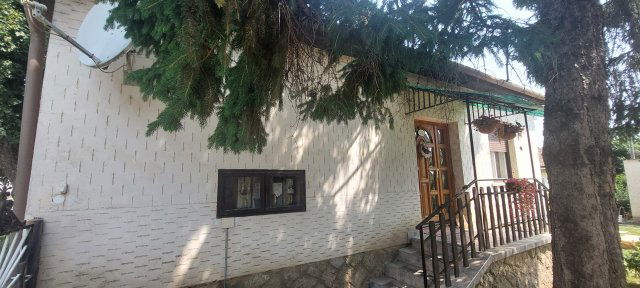 Eladó családi ház, Döbröközön 19.9 M Ft, 3+1 szobás