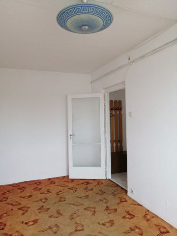 Eladó panellakás, Baján, Kodály Zoltán utcában 24.999 M Ft