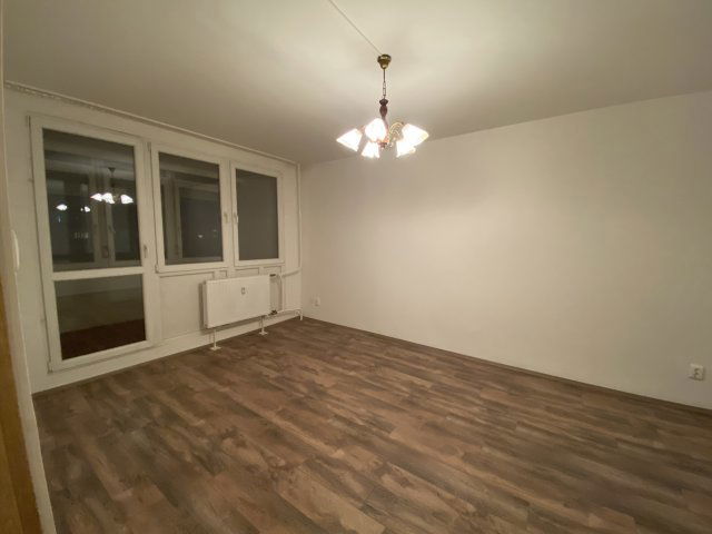 Eladó panellakás, Budapesten, III. kerületben 67 M Ft, 2 szobás