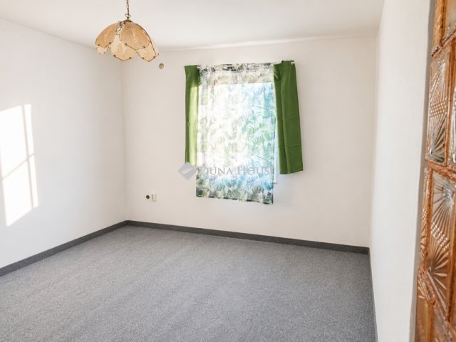 Eladó családi ház, Hajdúböszörményen 29.9 M Ft, 4 szobás