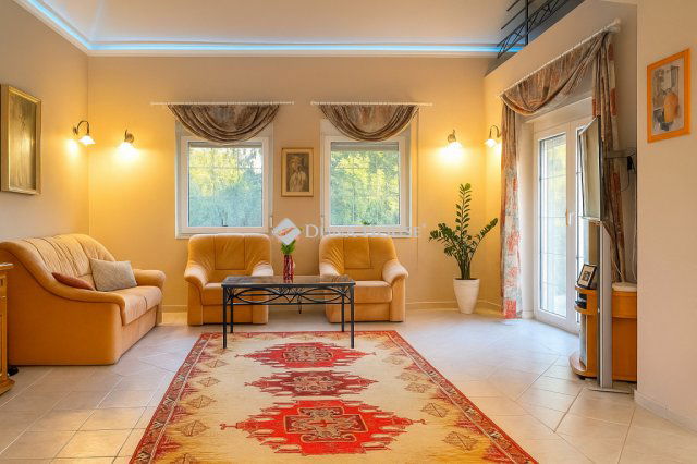 Eladó családi ház, Debrecenben 89.9 M Ft, 4 szobás