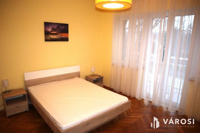 Eladó nyaraló, Siófokon 499 M Ft, 12 szobás