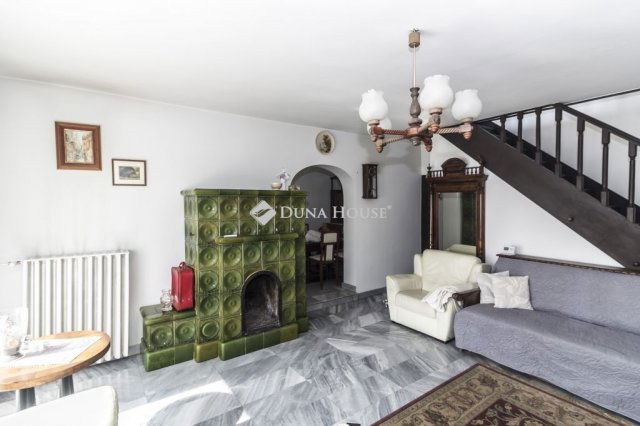 Eladó családi ház, Szombathelyen 99 M Ft, 6 szobás