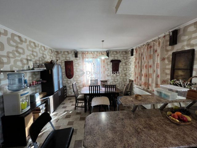 Eladó családi ház, Halásztelken 159.9 M Ft, 7 szobás