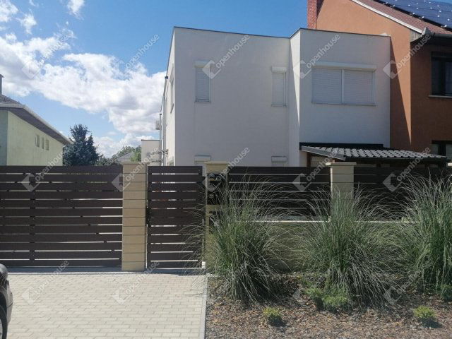 Kiadó téglalakás, albérlet, Győrött 450 E Ft / hó, 4 szobás