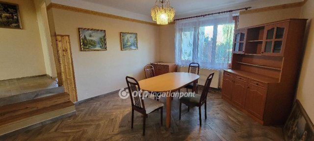 Eladó családi ház, Győrött 73.9 M Ft, 4 szobás