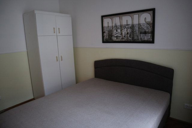 Kiadó téglalakás, albérlet, Szegeden 170 E Ft / hó, 2 szobás