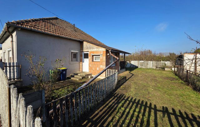 Eladó családi ház, Rakamazon 14 M Ft, 3+2 szobás