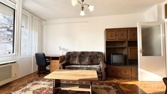 Kiadó téglalakás, albérlet, Debrecenben 210 E Ft / hó, 3 szobás