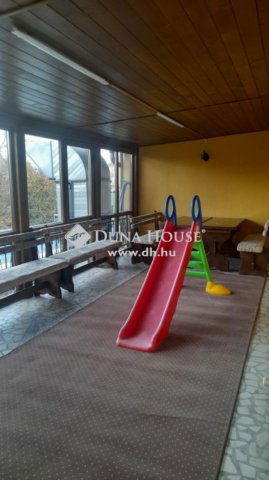 Eladó hotel, Hajdúszoboszlón 601.4 M Ft, 2 szobás