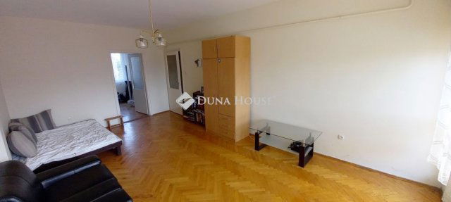 Eladó téglalakás, Nagykanizsán 25 M Ft, 2 szobás