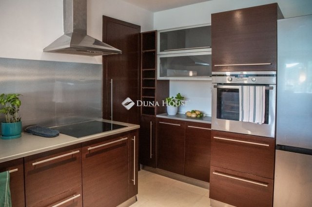 Eladó téglalakás, Budapesten, II. kerületben 269 M Ft, 3 szobás