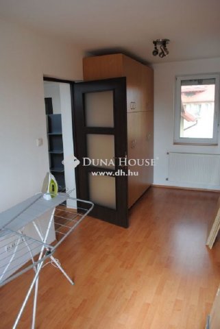 Eladó téglalakás, Veresegyházon 125 M Ft, 4 szobás