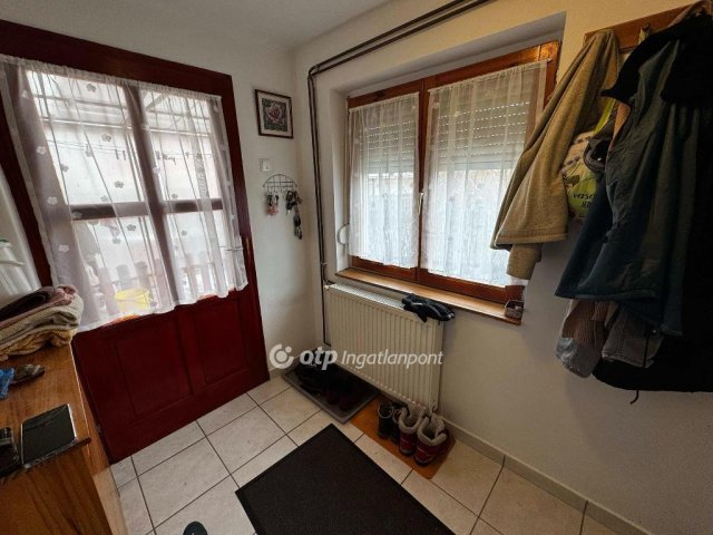 Eladó családi ház, Debrecenben 64.9 M Ft, 3 szobás