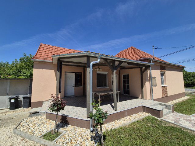 Eladó családi ház, Bogyoszlón 49.9 M Ft / költözzbe.hu